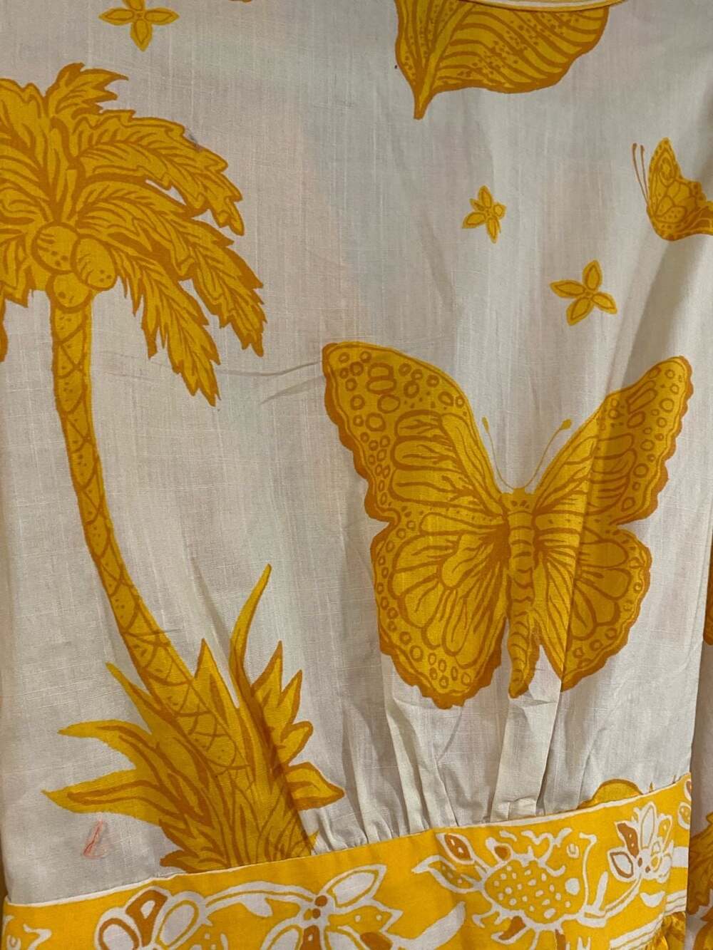 Banana Republic Linen Balloon Sleeve Wrap Top in Yellow Butterfly Print medium - Picture 5 of 10